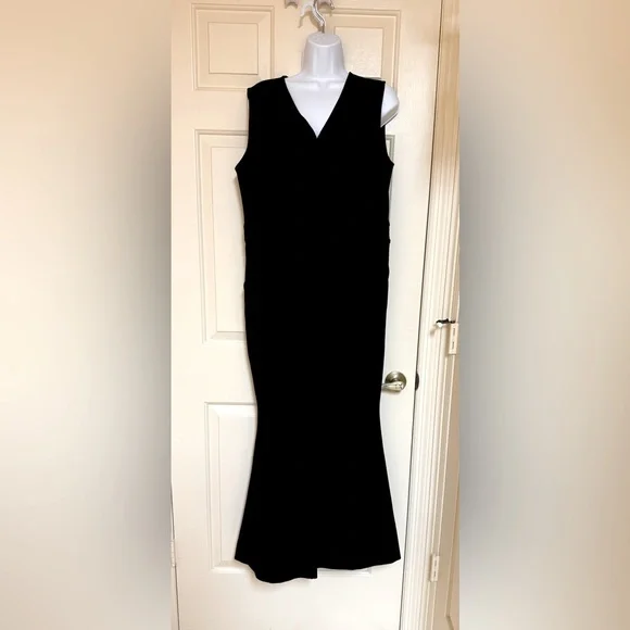 Spanx Perfect Sleeveless Jumpsuit - Picture 4 of 10